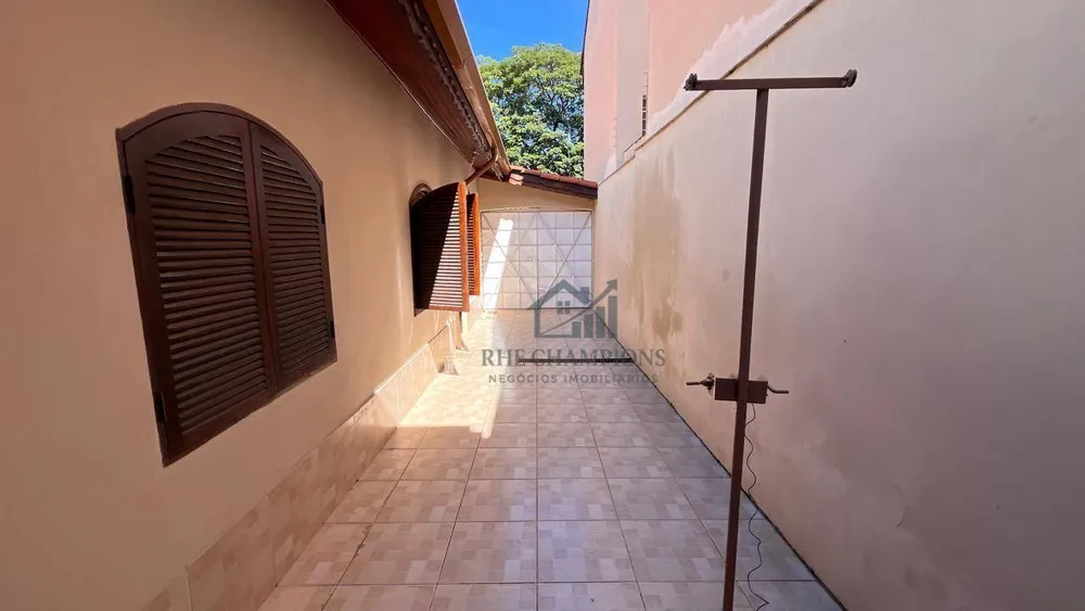 Casa, 3 quartos, 230 m² - Foto 2
