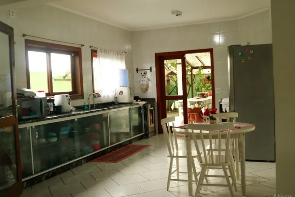 Casa, 3 quartos, 240 m² - Foto 9