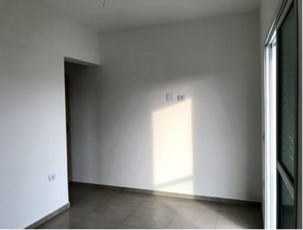 Apartamento à venda com 2 quartos, 75m² - Foto 2