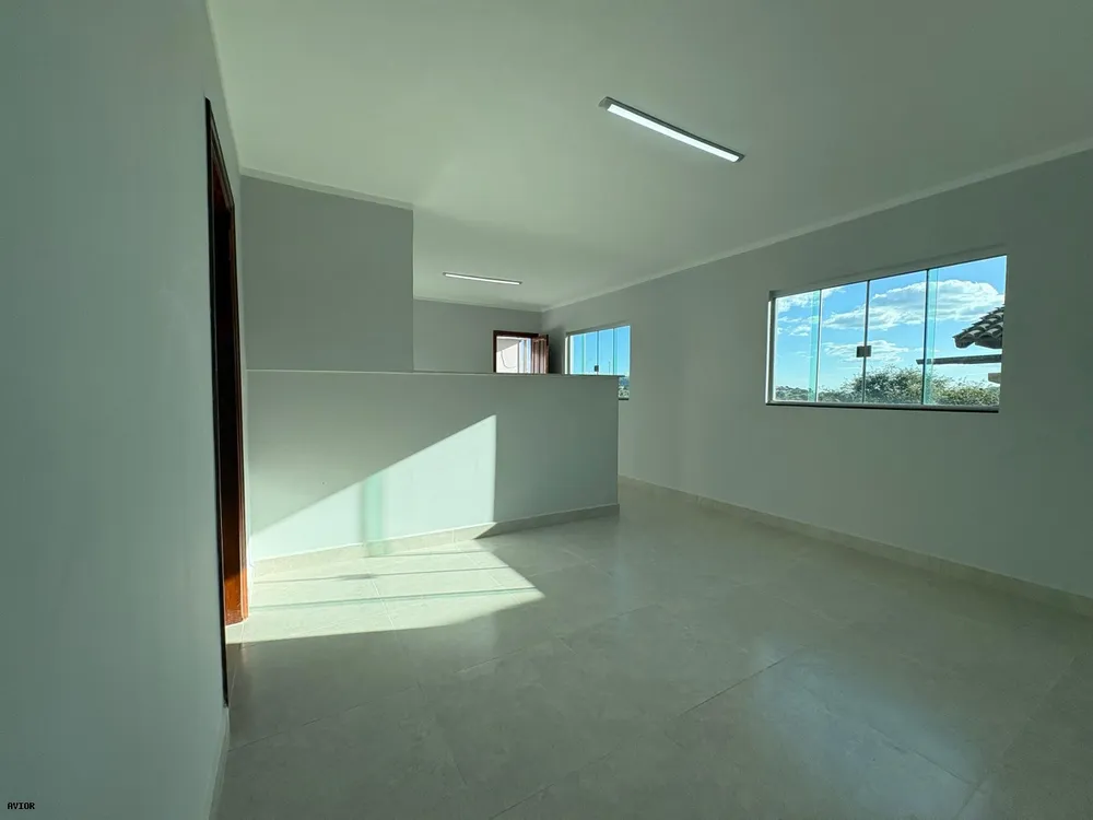 Casa, 3 quartos, 243 m² - Foto 1