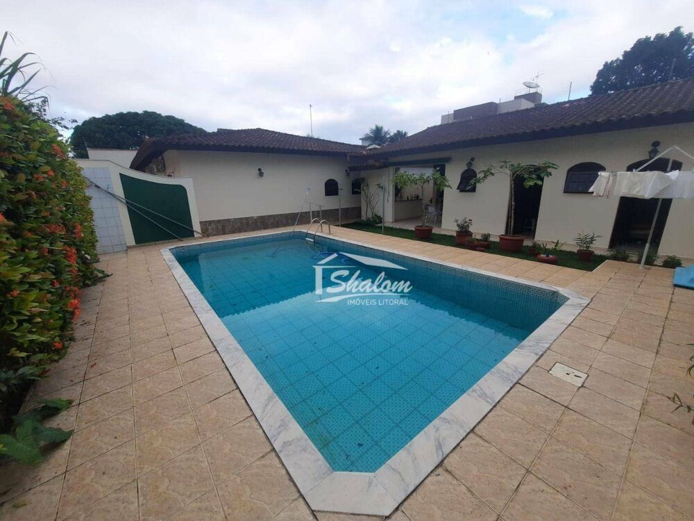 Casa à venda com 3 quartos, 250m² - Foto 7