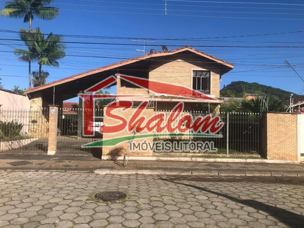 Sobrado, 8 quartos, 600 m² - Foto 1