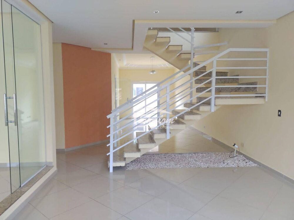Casa, 4 quartos, 296 m² - Foto 2