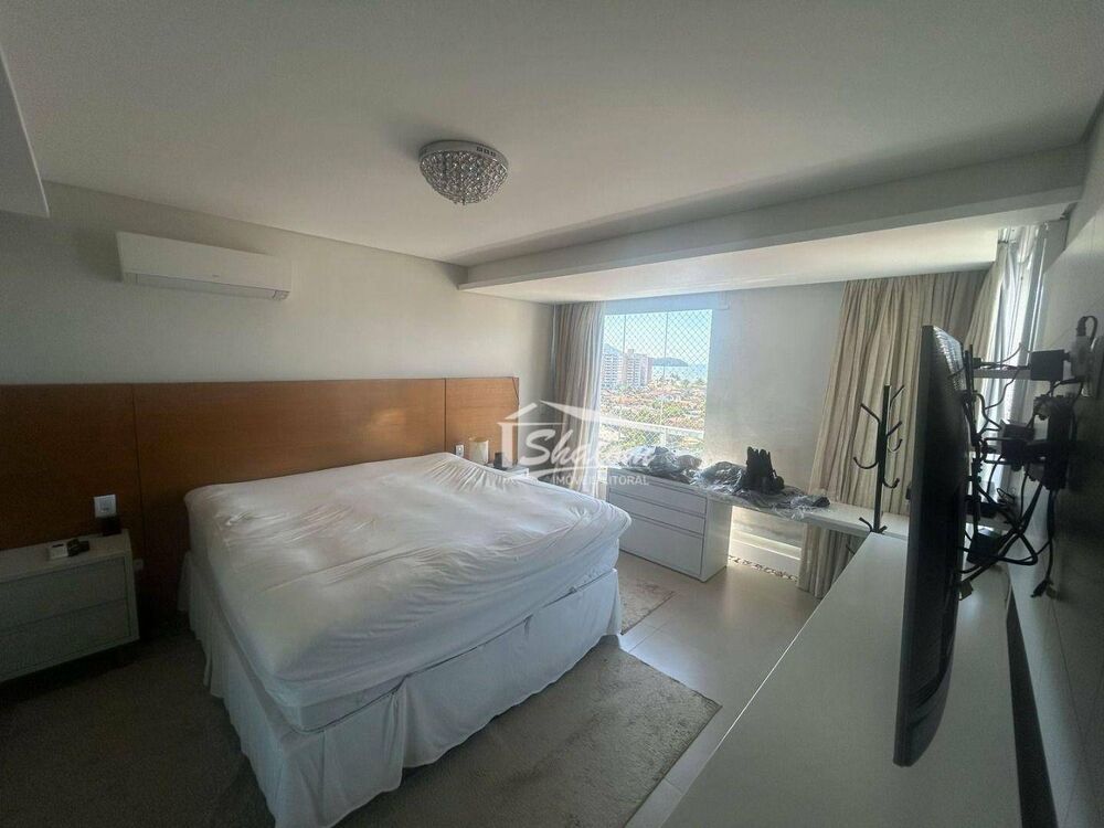 Cobertura, 3 quartos, 220 m² - Foto 3