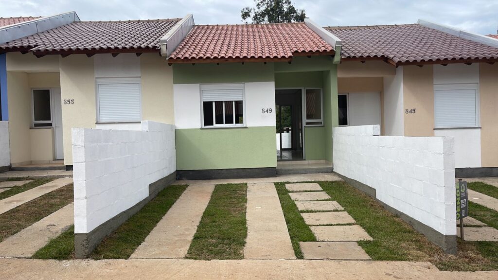 Casa à venda com 2 quartos, 44m² - Foto 1