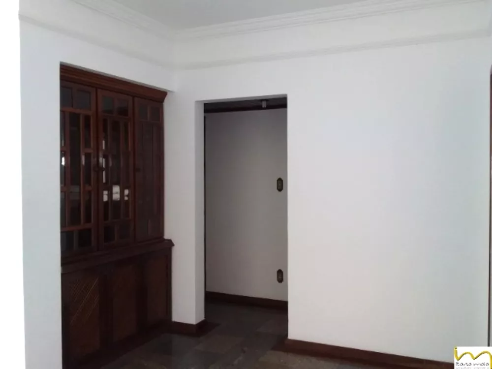 Apartamento à venda e aluguel com 3 quartos, 140m² - Foto 8