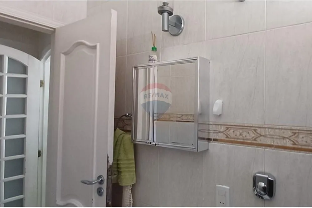 Casa, 3 quartos, 213 m² - Foto 35