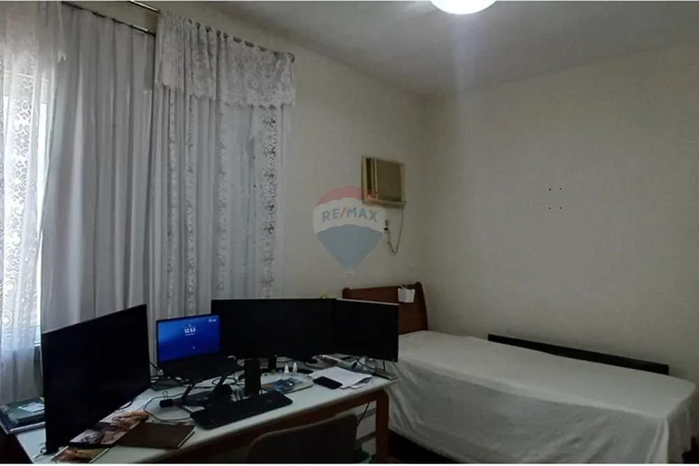 Casa, 3 quartos, 213 m² - Foto 2
