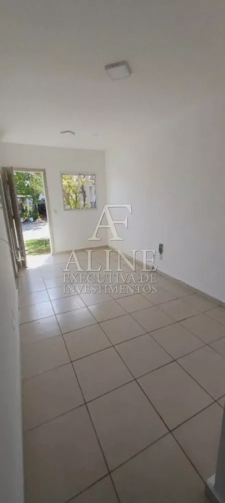 Casa de Condomínio à venda com 2 quartos, 48m² - Foto 2