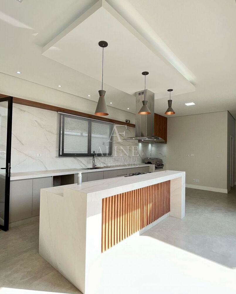 Casa de Condomínio à venda com 3 quartos, 180m² - Foto 2