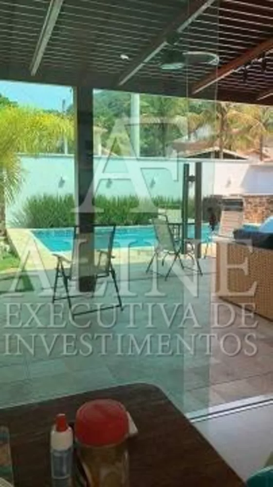 Casa à venda com 7 quartos, 280m² - Foto 19