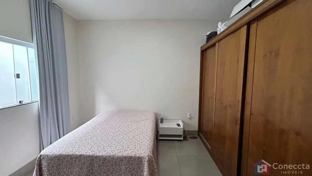Casa, 3 quartos, 227 m² - Foto 2