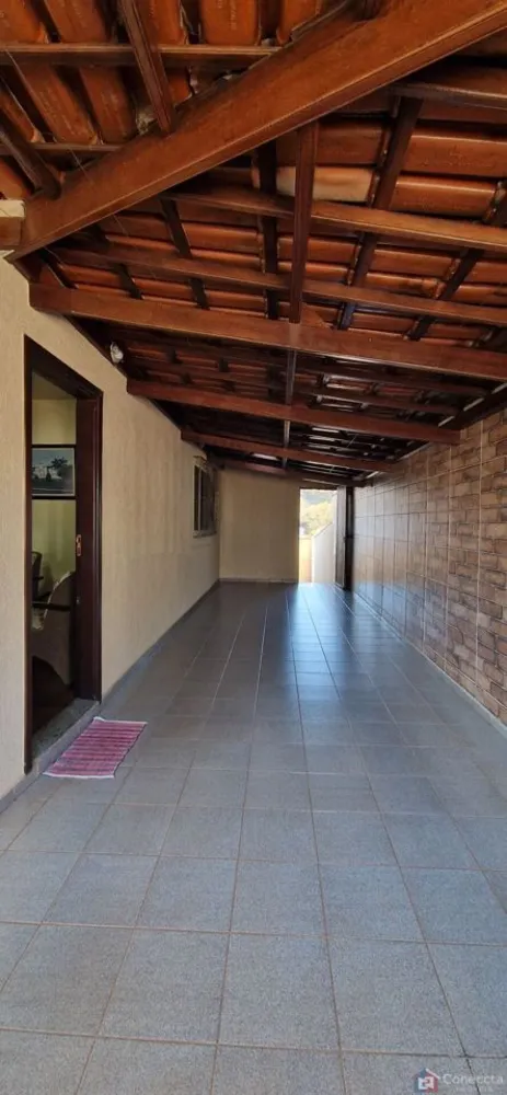 Casa, 4 quartos, 172 m² - Foto 1