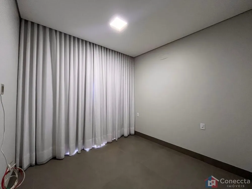 Casa, 3 quartos, 168 m² - Foto 2