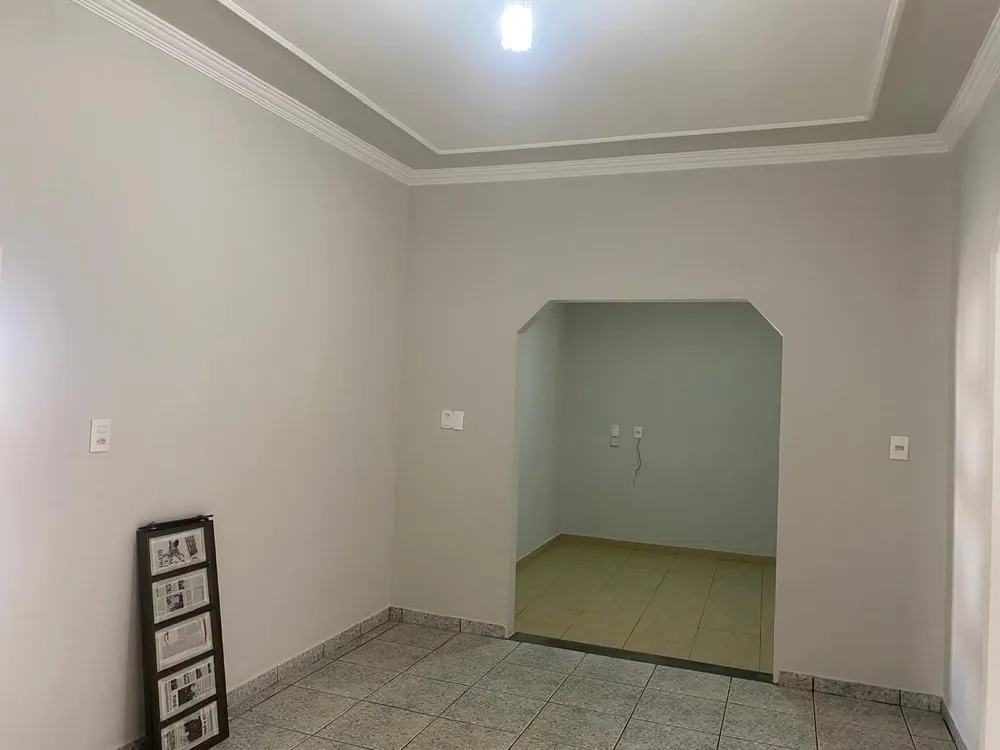 Casa, 4 quartos, 230 m² - Foto 4