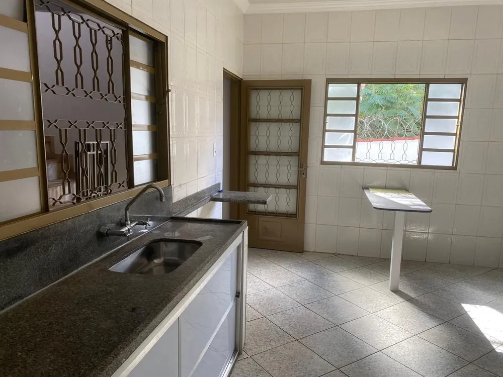 Casa, 4 quartos, 230 m² - Foto 8