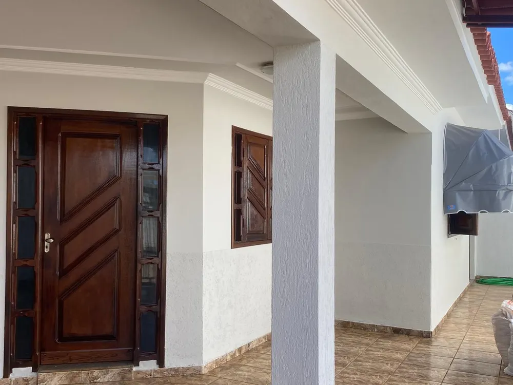 Casa, 4 quartos, 230 m² - Foto 2