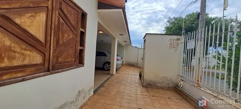 Casa, 4 quartos, 195 m² - Foto 2