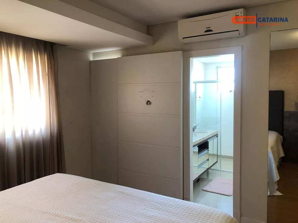 Apartamento à venda com 4 quartos, 154m² - Foto 6