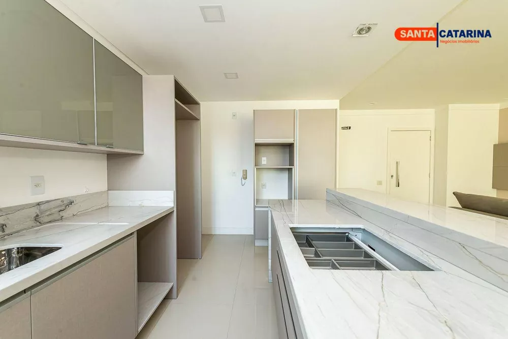 Apartamento à venda com 3 quartos, 130m² - Foto 8