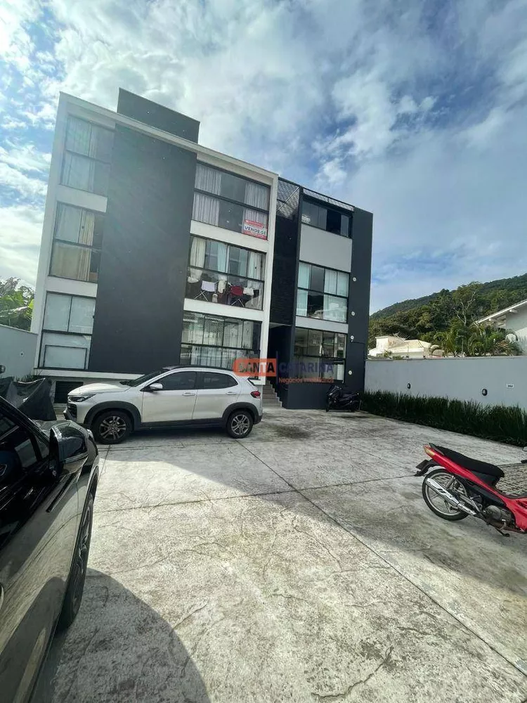 Apartamento à venda com 2 quartos, 95m² - Foto 2