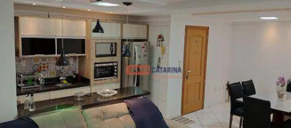 Apartamento à venda com 2 quartos, 72m² - Foto 1