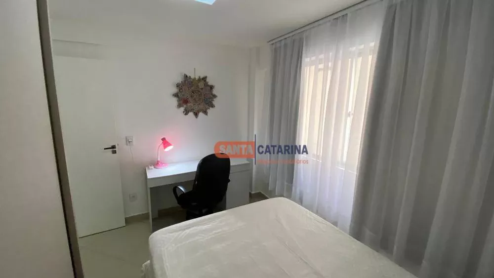 Apartamento à venda com 3 quartos, 110m² - Foto 3