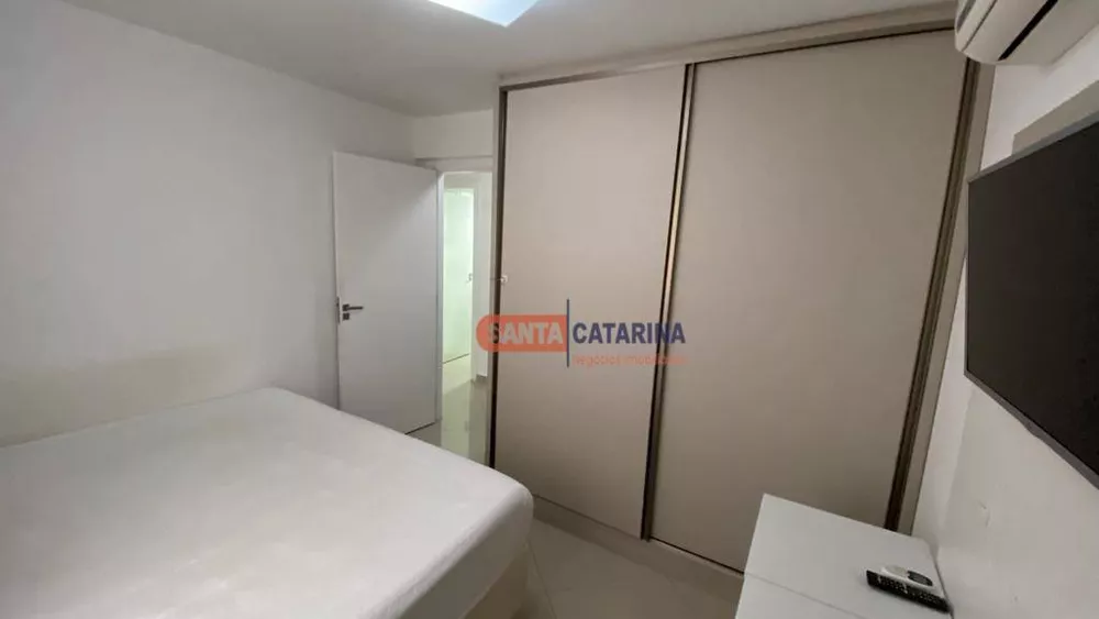 Apartamento à venda com 3 quartos, 110m² - Foto 4