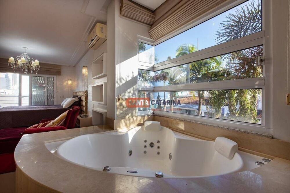 Casa, 5 quartos, 600 m² - Foto 1
