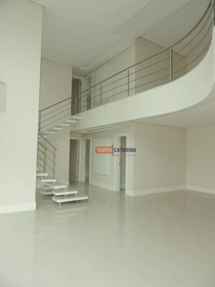 Apartamento à venda com 4 quartos, 239m² - Foto 4