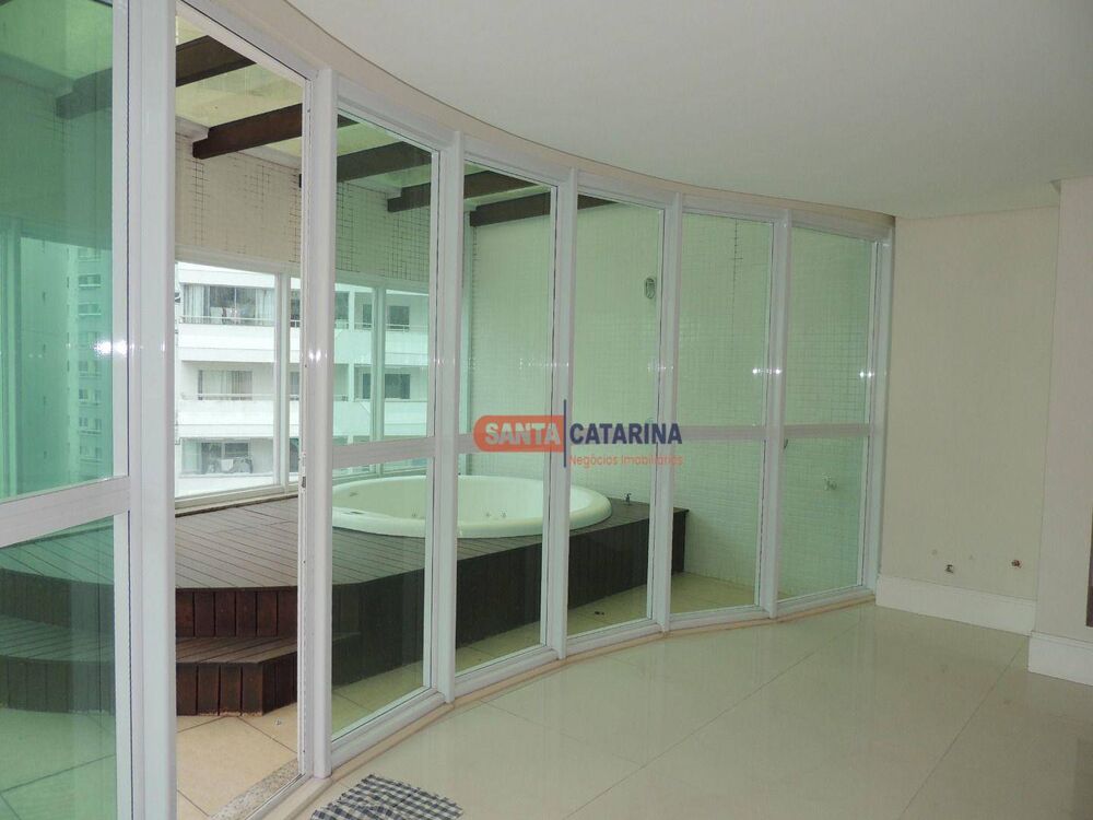 Apartamento, 3 quartos, 254 m² - Foto 1