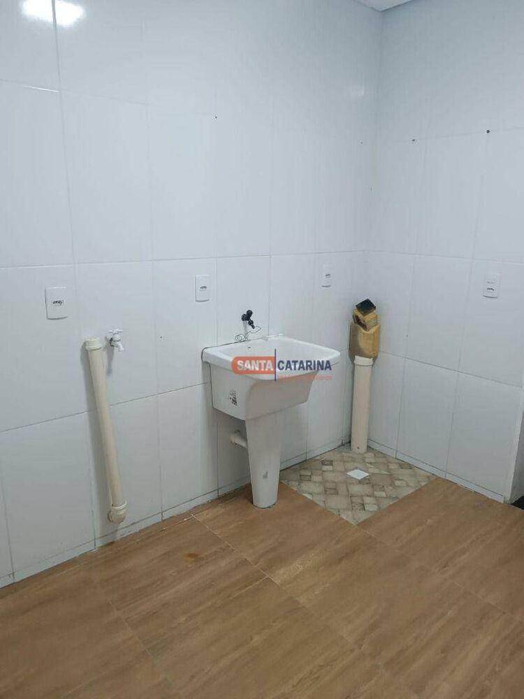 Casa, 2 quartos, 200 m² - Foto 9