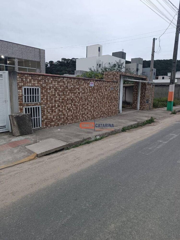 Casa, 2 quartos, 200 m² - Foto 1
