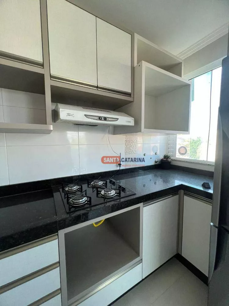 Apartamento à venda com 2 quartos, 68m² - Foto 1