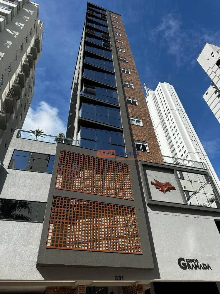 Apartamento à venda com 2 quartos, 93m² - Foto 1