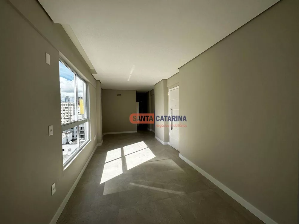 Apartamento à venda com 2 quartos, 93m² - Foto 7