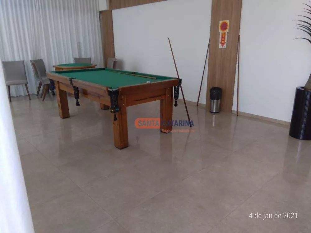 Apartamento à venda com 2 quartos, 85m² - Foto 2