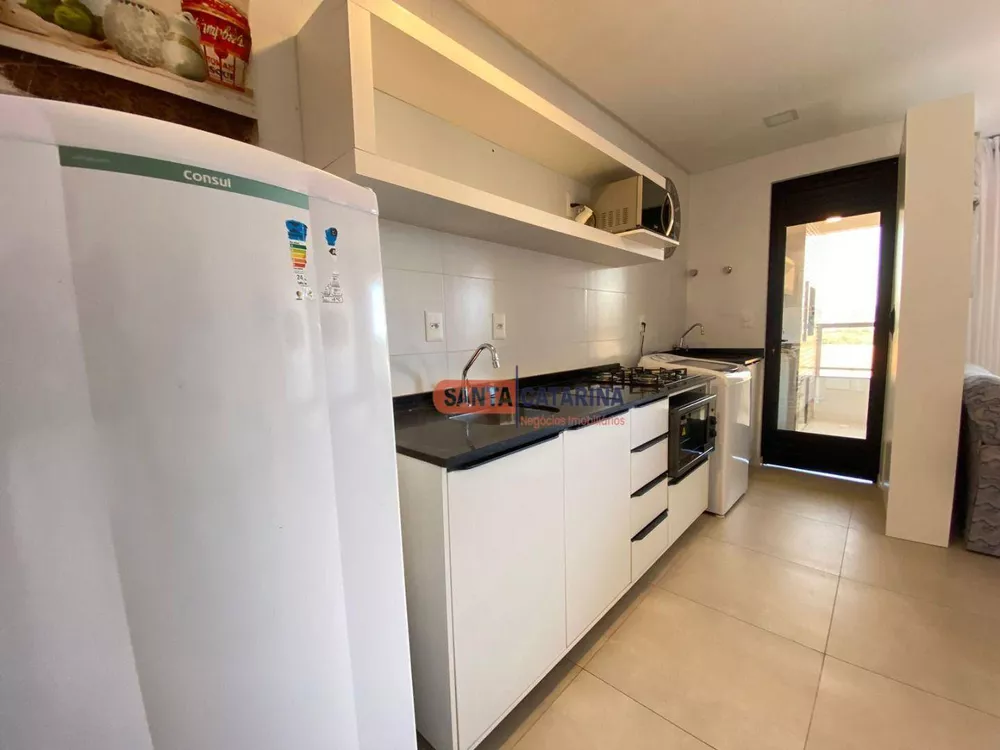 Apartamento para alugar com 2 quartos, 77m² - Foto 4