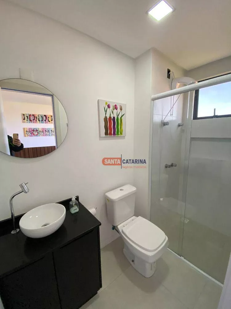 Apartamento para alugar com 2 quartos, 77m² - Foto 7