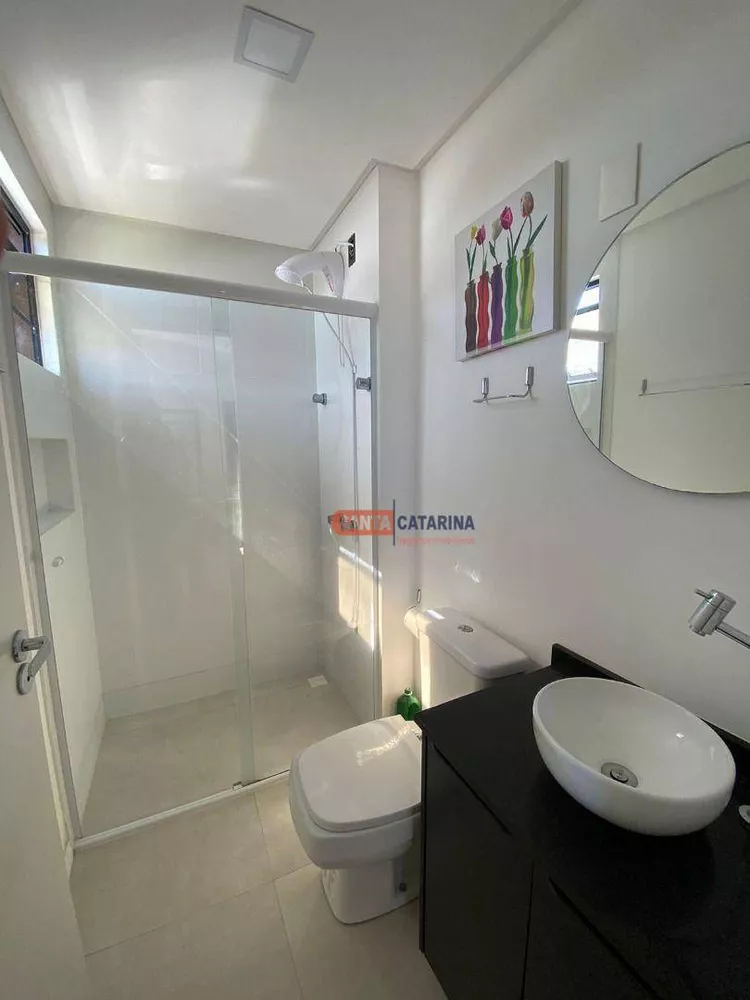 Apartamento para alugar com 2 quartos, 77m² - Foto 11