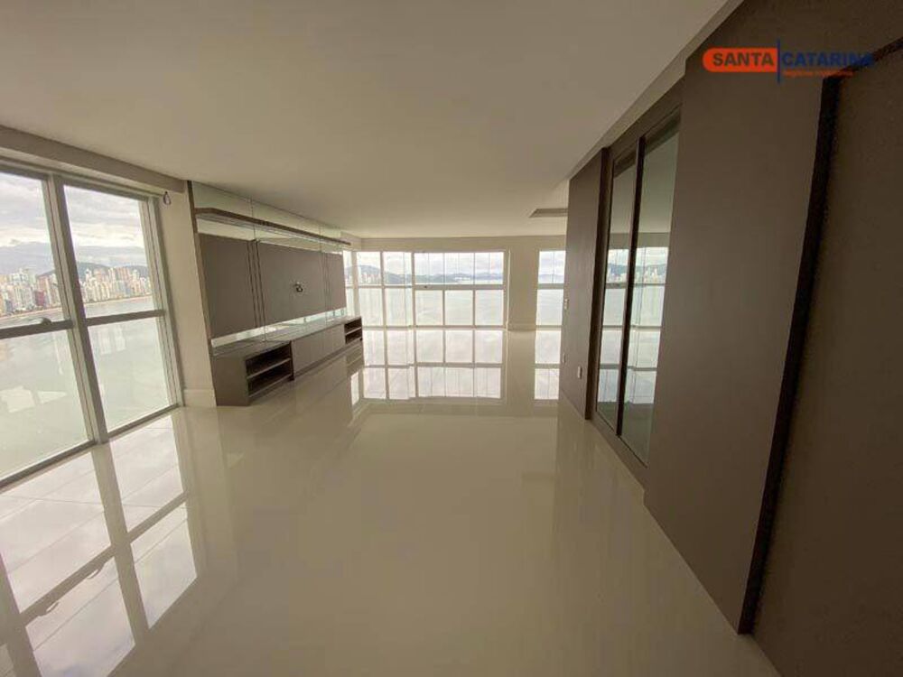 Apartamento, 4 quartos, 237 m² - Foto 2
