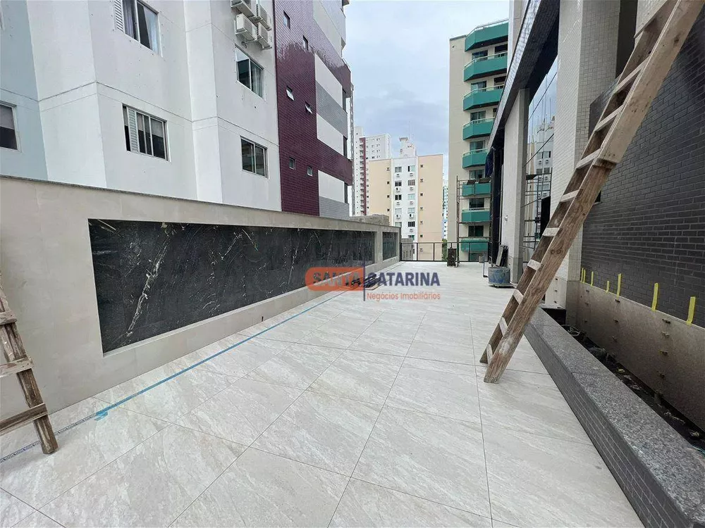 Apartamento à venda com 4 quartos, 133m² - Foto 4