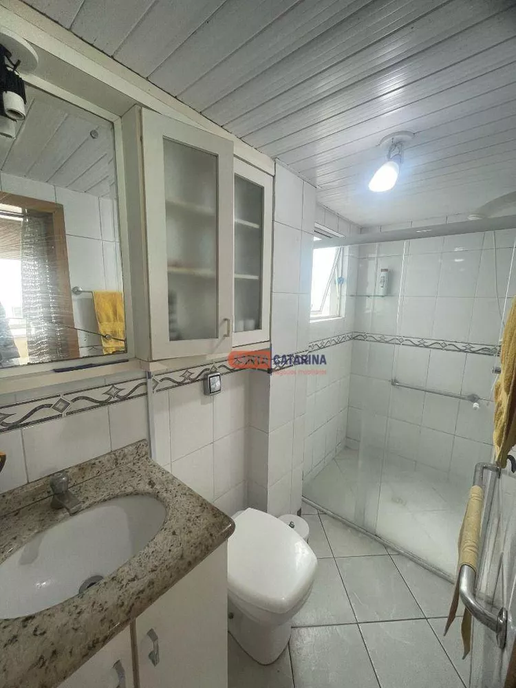 Apartamento à venda com 2 quartos, 73m² - Foto 11