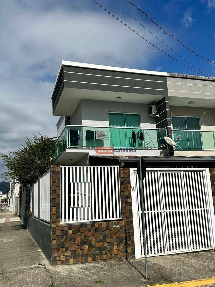 Sobrado à venda com 2 quartos, 65m² - Foto 2