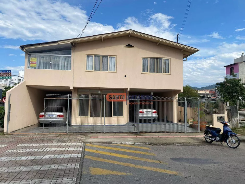 Casa de Condomínio à venda com 2 quartos, 203m² - Foto 1