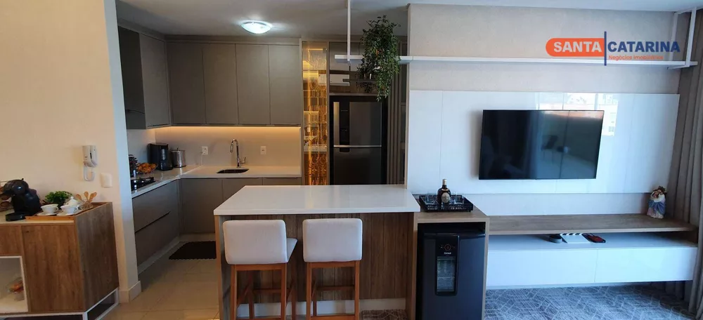 Apartamento à venda com 2 quartos, 77m² - Foto 4