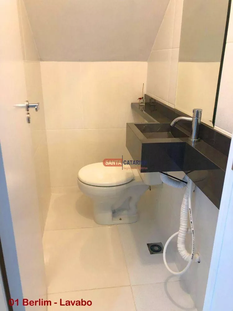 Sobrado à venda com 3 quartos, 105m² - Foto 1