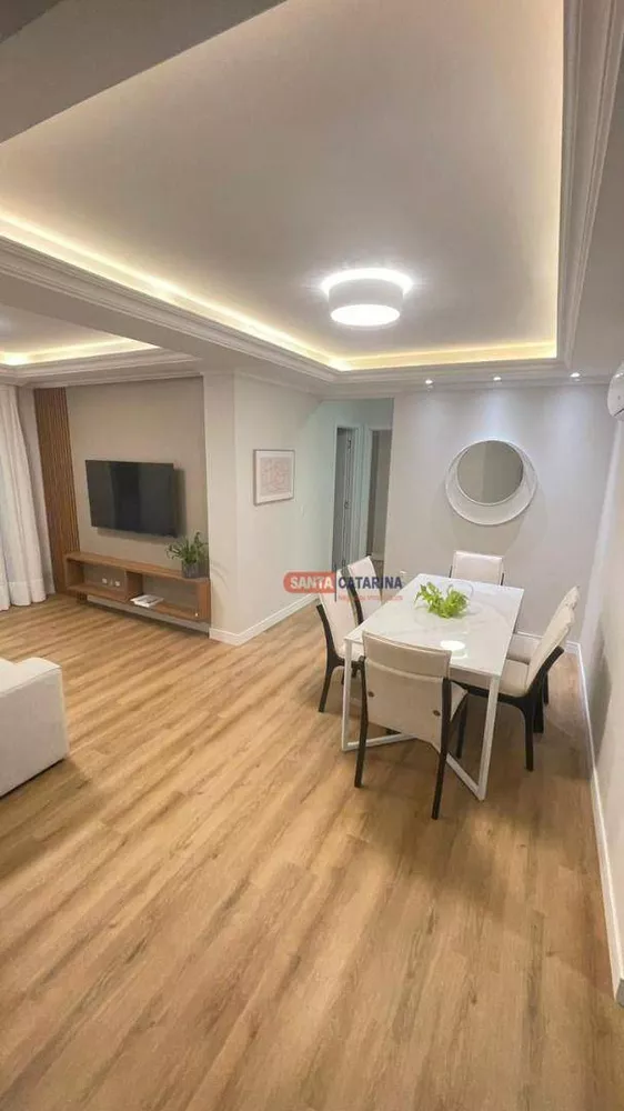 Apartamento à venda com 3 quartos, 126m² - Foto 3