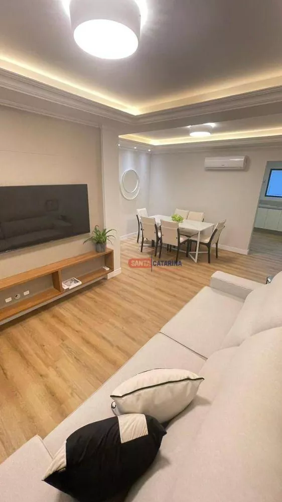 Apartamento à venda com 3 quartos, 126m² - Foto 1