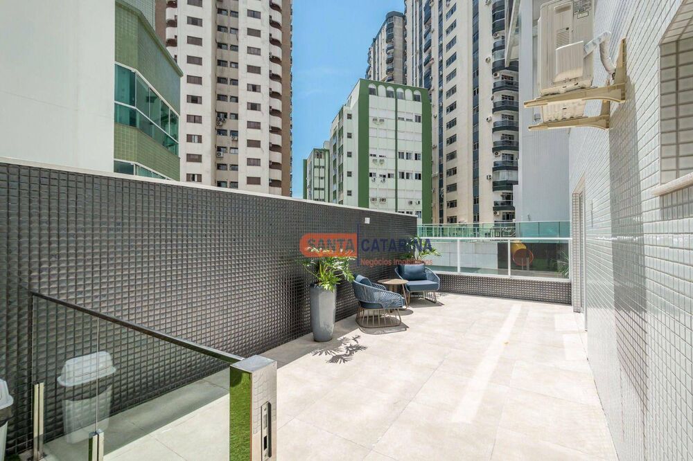 Apartamento, 4 quartos, 214 m² - Foto 2